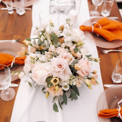 wedding table decoration with flowers on the table, dinner table decor